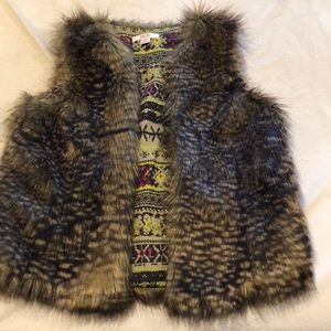 Fur vest